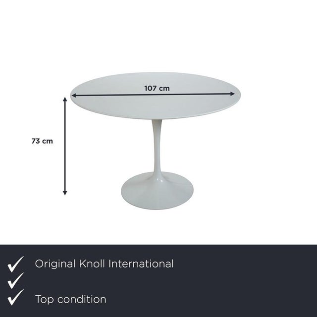 The Tulip Table is one of the most iconic furniture classics of the 20th century. Designed by Eero Saarinen in 1956 for...