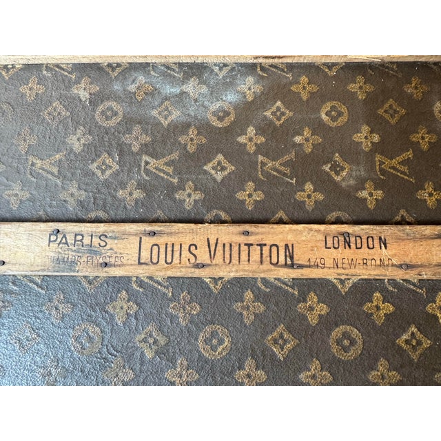 Antique Louis Vuitton Monogram Canvas Cabin 100 Trunk, Black Lacquered Iron Hardware, Dated 1911, Monogrammed v.b.n [Ll] For Sale - Image 9 of 12