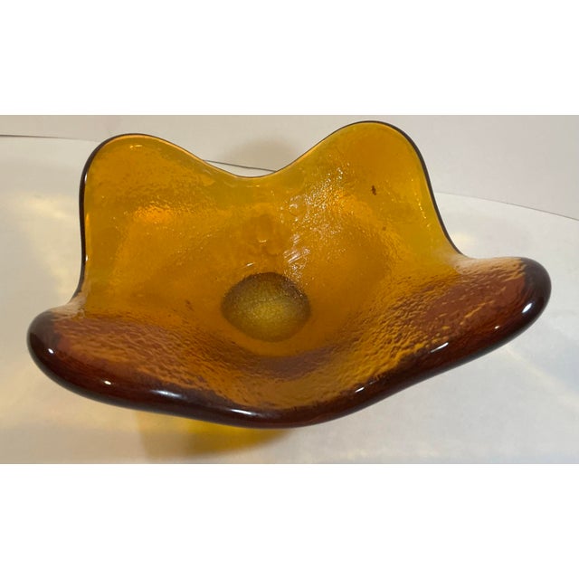 Mid-Century Modern Mid-Century Blenko Wayne Husted Amber Freeform “Amoeba” Art Glass Bowl Sandblasted Makers Mark For Sale - Image 3 of 12