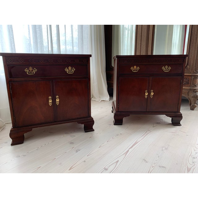 Vintage Baker Furniture Mahogany Chippendale Nightstands or Side Tables a Pair For Sale - Image 18 of 18