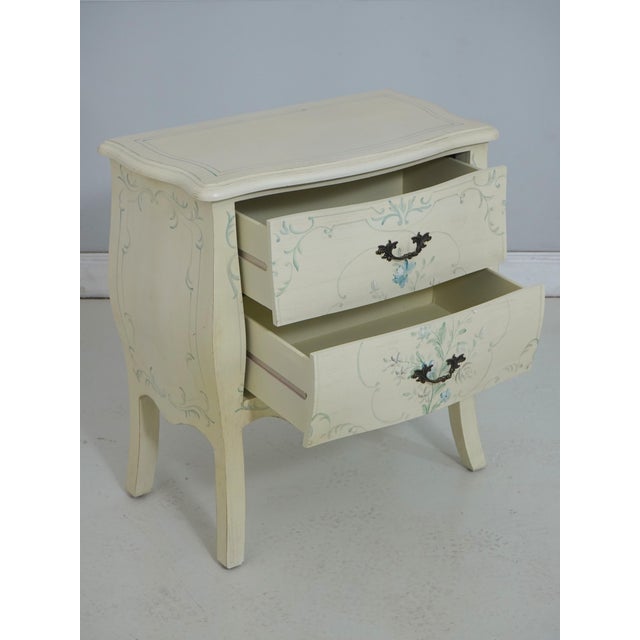 Queen Anne Venetian Paint Decorated Bombe Chest Accent Commode For Sale - Image 3 of 16