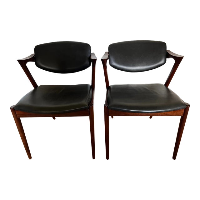 1960s Kai Kristiansen Model 42 Black Leather & Rosewood Chairs, Pair For Sale
