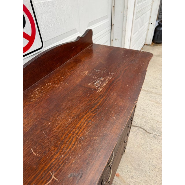 Wood Early 20th Century Antique Oak Arts & Crafts Five-Drawer Tallboy Chest With Scalloped Backsplash For Sale - Image 7 of 12