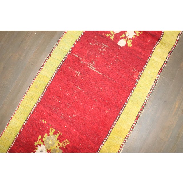 Cherry Red Lime Green 20th Century Turkish Runner - 2' x 8'4" For Sale In New York - Image 6 of 10