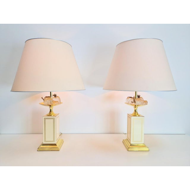 Regency Fruit Bowl Table Lamps in Brass and Crystal from Maison Le Dauphin, 1970s, Set of 2 For Sale - Image 6 of 13