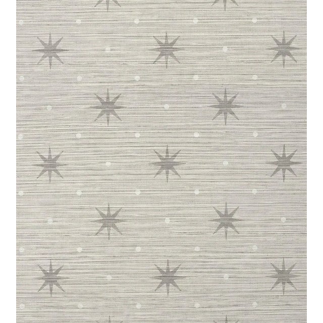 Sample - Hinson for The House of Scalamandré Big Trixie Wallcovering, Oyster For Sale