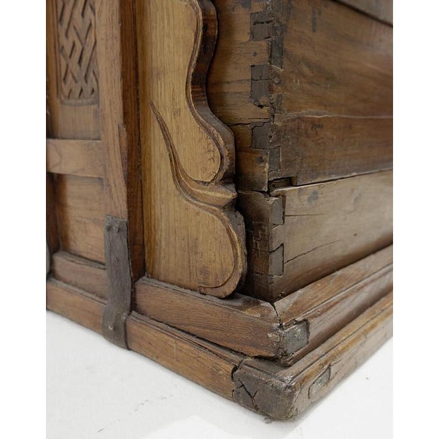 Asian Chinese Dowry Trunk, 1900s For Sale - Image 13 of 14