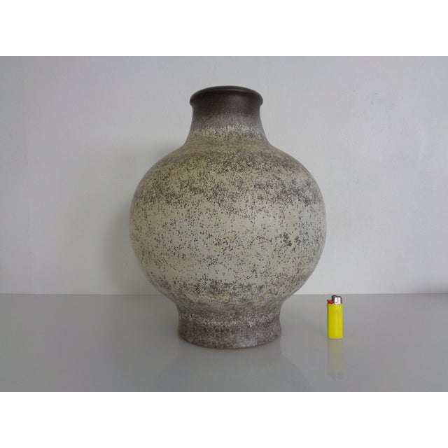 Large, minimalist ceramic vase from the late 1960s. Marked 1126 36 on the underside.