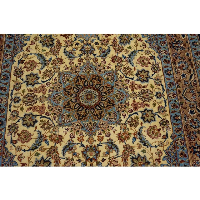 1940s Ivory Medallion Antique Persian Isfahan Rug 3' 7'' X5' 4'' Knotted Pile Wool Carpet For Sale - Image 4 of 6