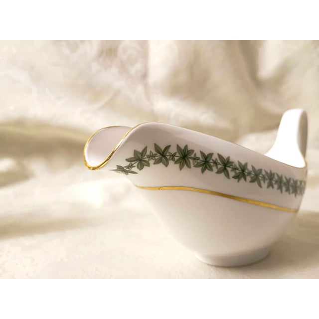 1960s Gravy Boat With Under Plate 2 Piece Set Spode Provence Y7843 Bone China Gilt Green For Sale - Image 10 of 13
