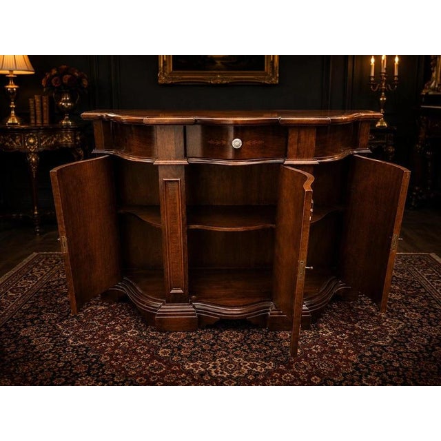 Early 20th Century Antique Walnut Serpentine Sideboard with Floral Marquetry Inlay, 1900 For Sale - Image 5 of 9