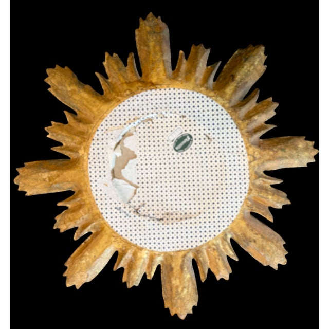 Hollywood Regency Hollywood Regency Italian Carved Giltwood Sunburst Mirror For Sale - Image 3 of 6