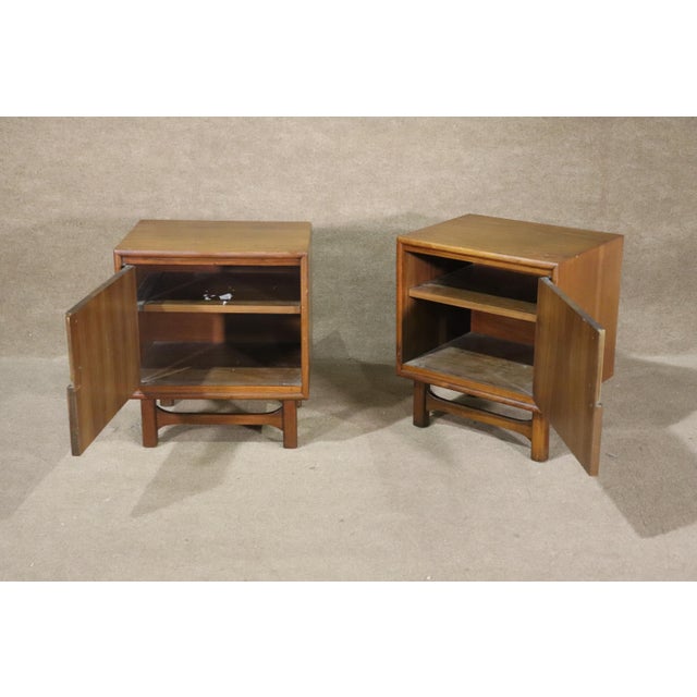 Mid 20th Century Mid 20th Century Cavalier Furniture Bedside Tables - 2 Pieces For Sale - Image 5 of 12