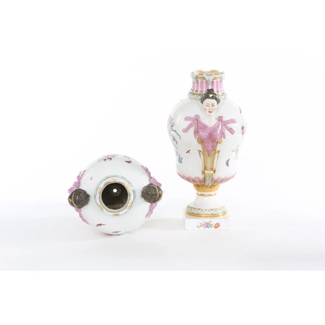 19th Century Pair Gilt / Floral Porcelain Decorative Urns For Sale In New York - Image 6 of 13