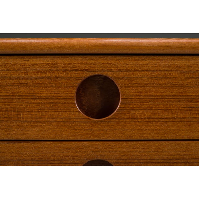Danish Teak Model VM202 Nightstand attributed to Vildbjerg Møbelfabrik, 1960s For Sale - Image 11 of 13