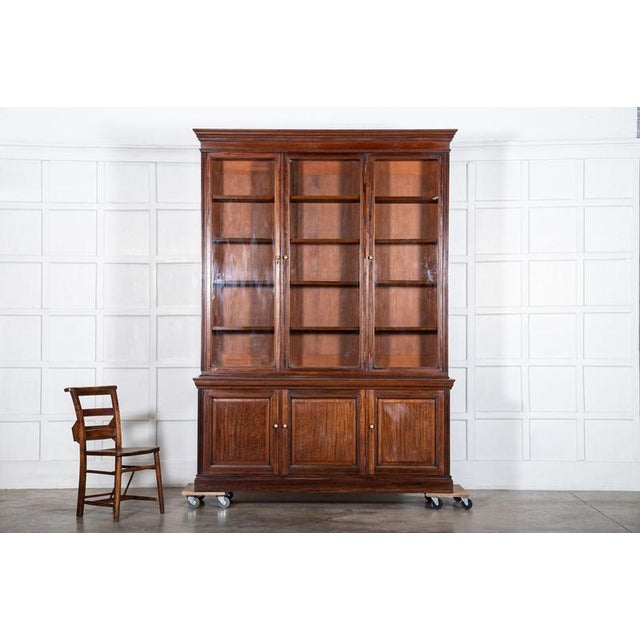 Antique English Triple Glazed Bookcase in Mahogany, 1870 For Sale - Image 4 of 18