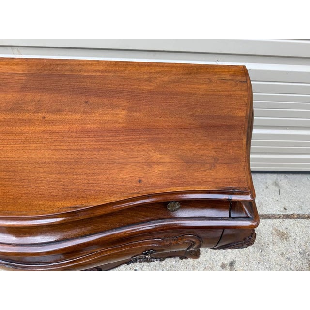 Rococo Vintage Italian Style Serpentine Bombe Chest Bow Front Commode For Sale - Image 3 of 12