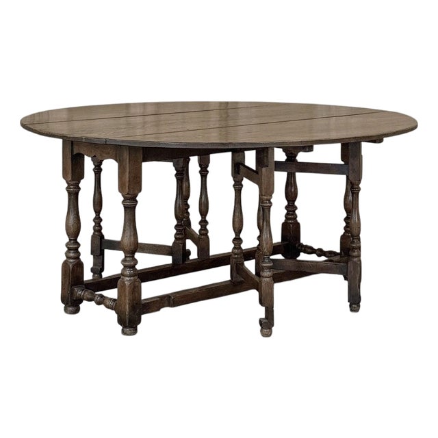 Early 19th Century Antique English Oak Gateleg Dining Table For Sale