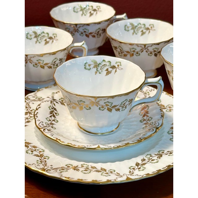 Royal Crown Derby Porcelain 1960s Royal Crown Derby “Touraine” Bone China Tea Service for Six, 19 Pieces, England For Sale - Image 4 of 12