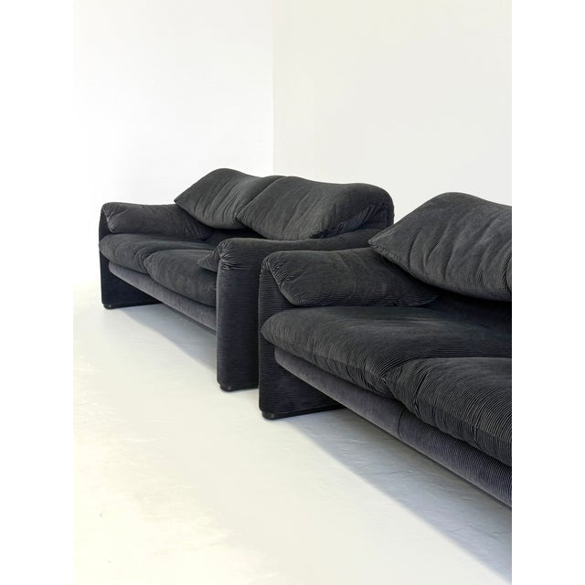 Textile Maralunga 2-Seater Black-Grey Sofa by Vico Magistretti for Cassina, 1970s For Sale - Image 7 of 14