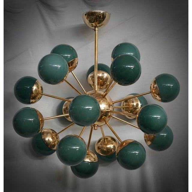 Mid-Century Modern Green Murano Glass and Brass Sputnik Chandelier, 2000s For Sale - Image 3 of 9