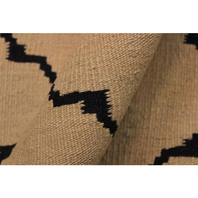 Modern Bauhaus Kilim Tan Hand-Woven Wool Rug - 4′ × 6′4″ For Sale In New York - Image 6 of 8