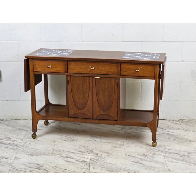 Mid-Century Modern 1950s Broyhill Brasilia Drop Leaf Bar With Tile Top For Sale - Image 3 of 12