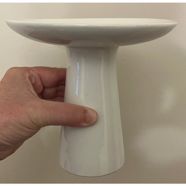 Mid-Century Modern Japanese Mid-Century Modern White Pottery Bud Vase for Flowers / Ikebana For Sale - Image 3 of 15