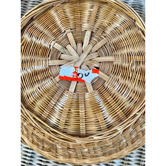 1950s Chinese Natural Woven Wicker Rattan Bowl For Sale - Image 5 of 6