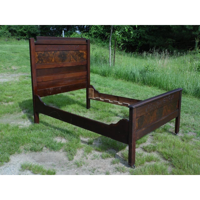 Antique American Victorian Eastlake Black Walnut Spoon Carved 3/4 Bed