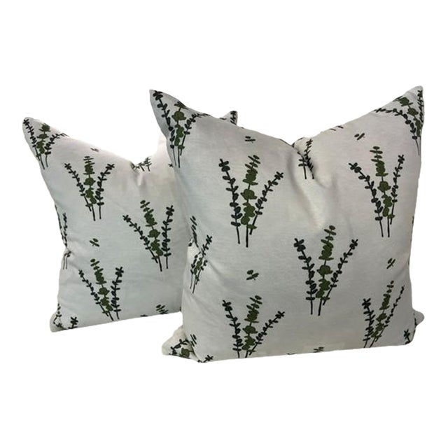 Truett Designs Linen Blend (95% Cotton 5% Linen) Pillow in White and Forest Geen For Sale