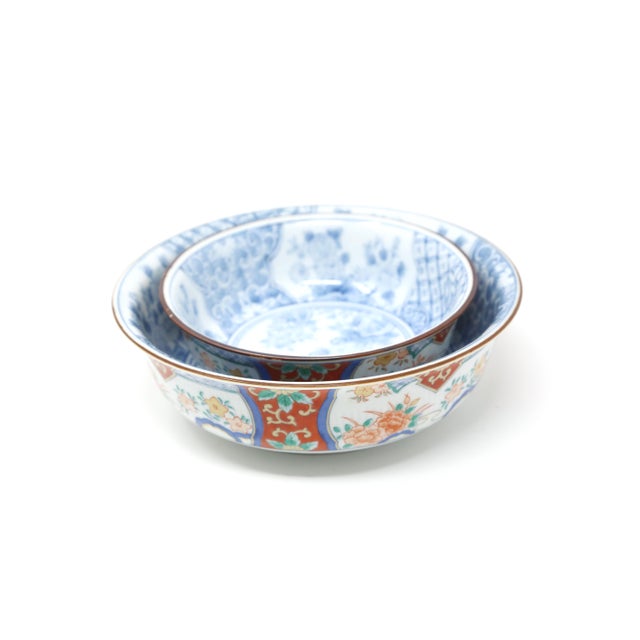 White Vintage Japanese Imari-Style Porcelain Bowls — Matched Pair For Sale - Image 8 of 10