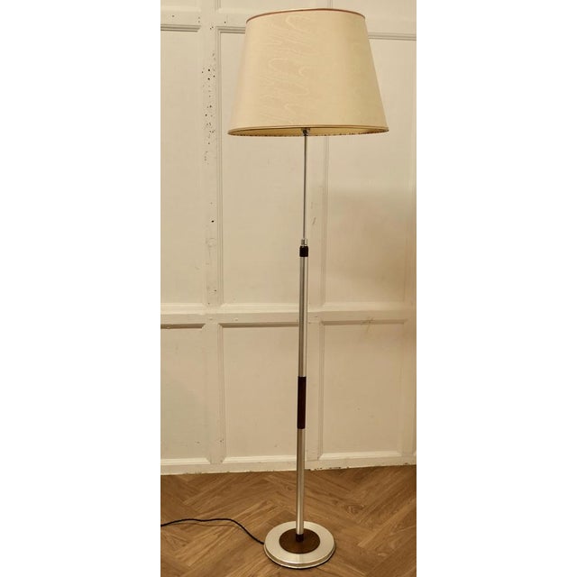 Mid-Century Modern Chrome and Wood Telescopic Floor Lamp, 1960s For Sale - Image 3 of 12