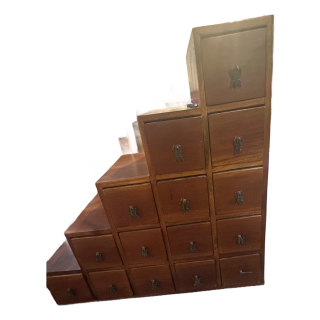 Early 20th Century Kaidan Tansu For Sale
