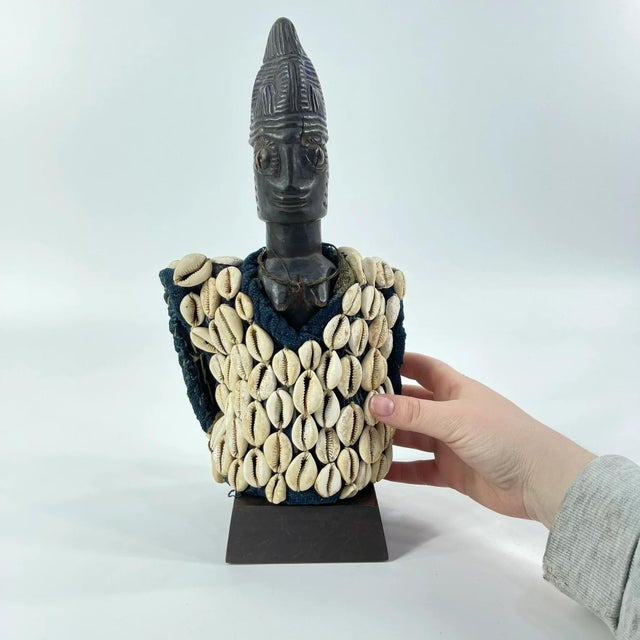Early 20th Century Yoruba Ibeji Figure with Cowrie Shell Vest Nigeria For Sale - Image 4 of 5