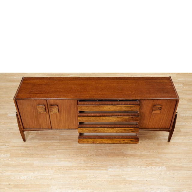 Mid Century Rosewood Credenza by Elliots of Newbury For Sale - Image 4 of 10