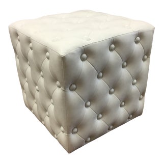 Vintage Hollywood Regency Tufted Ottoman/Footstool I Faux Ivory Leather For Sale