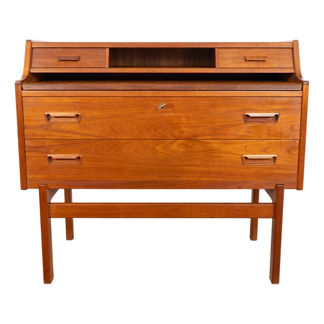 Writing Desk by Arne Wahl Iversen from Vinde Møbelfabrik, 1960s For Sale