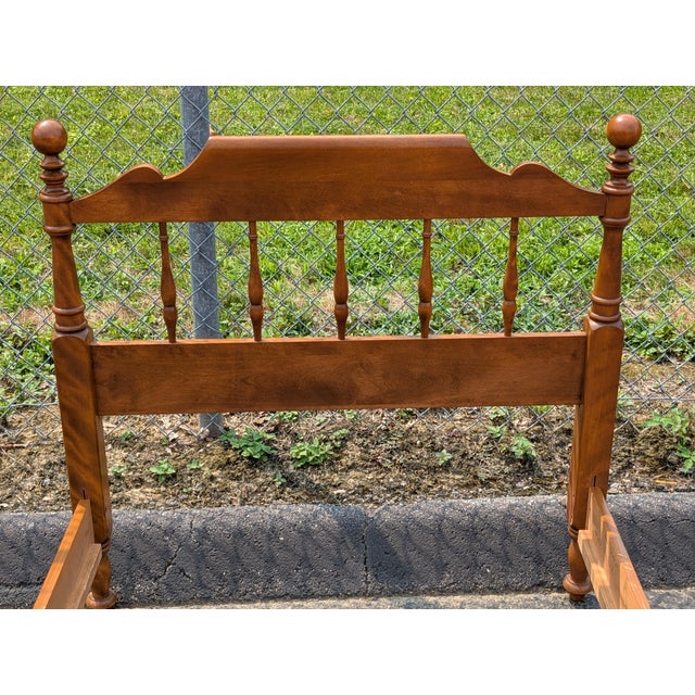 Traditional 1980s Ethan Allen Heirloom Collection Traditional Cannonball Solid Maple Twin Spindle Bed Frame For Sale - Image 3 of 9