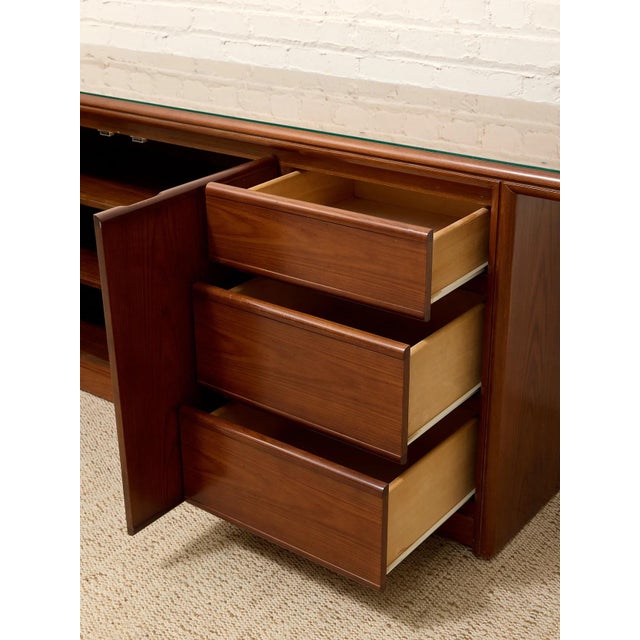 Burnt Umber Vintage Mid-Century Modern Walnut Credenza With Glass Top For Sale - Image 8 of 12