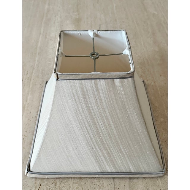 Tan Stiffel 1960s Silk Tapered Sloped Square Transitional Traditional Lamp Shade For Sale - Image 8 of 18