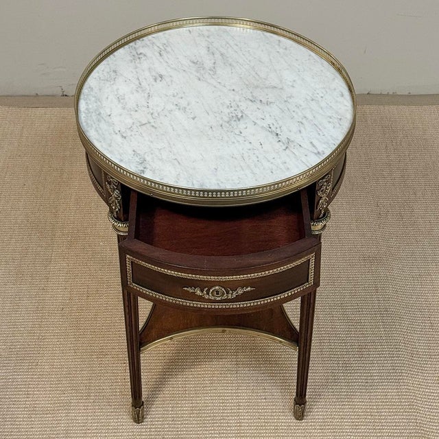 19th Century French Louis XVI Mahogany Marble Top Gueridon ~ Round End Table For Sale - Image 15 of 17
