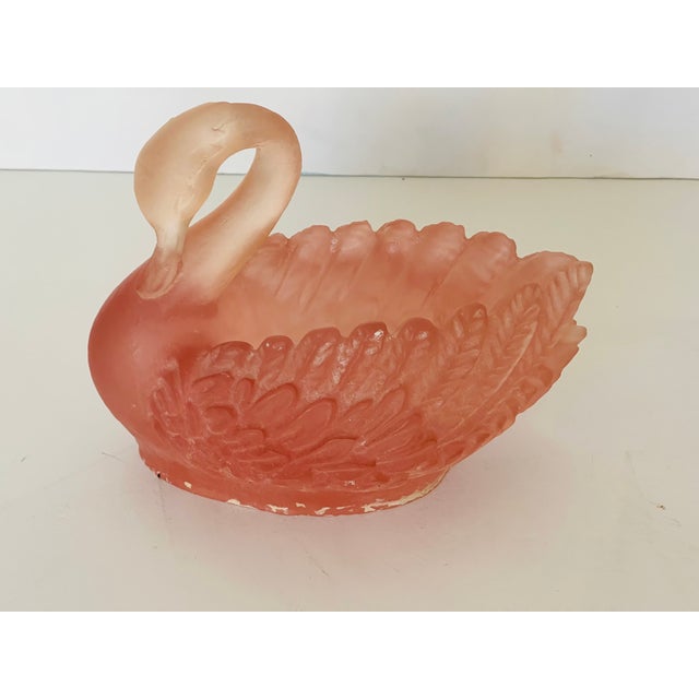 Vintage mid century modern frosted pink resin swan planter or bowl. Great mid century modern style decor.