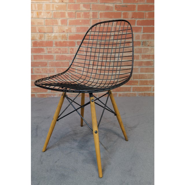 Mid 20th Century Eames Dowel Leg Wire Chair for Herman Miller, 1950s For Sale - Image 5 of 18