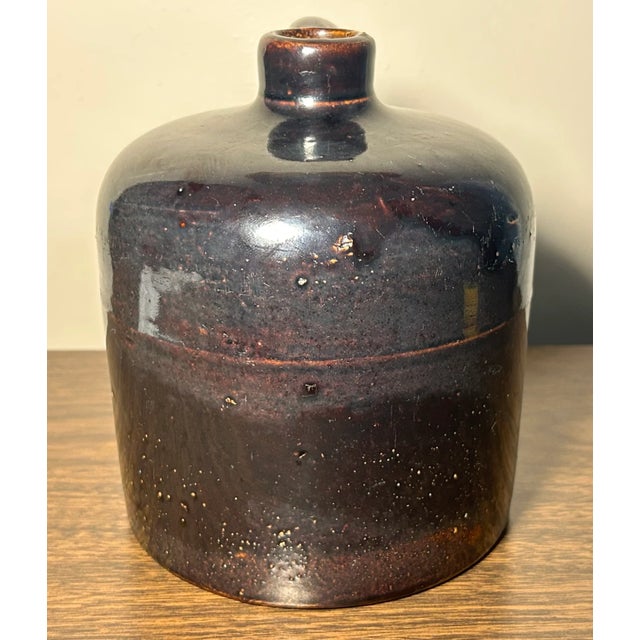 Late 19th Century American Primitive Albany Slip Glazed Brown Stoneware Beehive-Form 1/2 Gallon Jug For Sale - Image 4 of 8