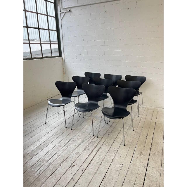 Black 3107 Chair by Arne Jacobsen for Fritz Hansen, 1991 For Sale - Image 8 of 15