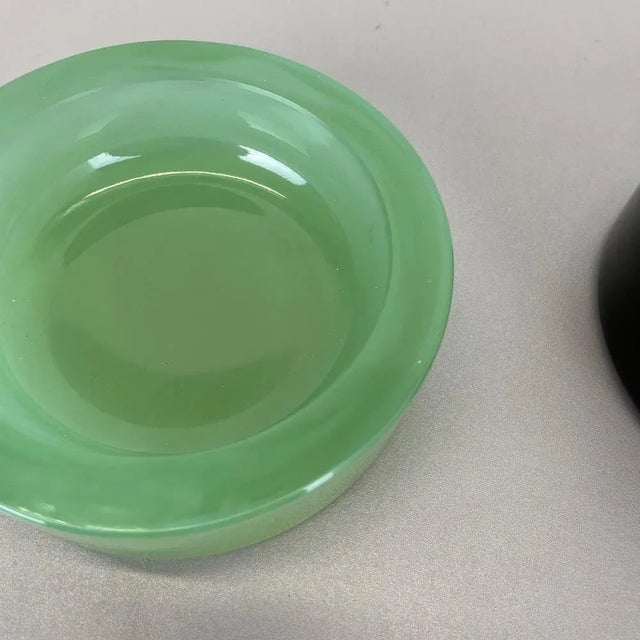 Murano Opaline Glass Shell Bowls from Cenedese, 1960s, Set of 2 For Sale - Image 13 of 18