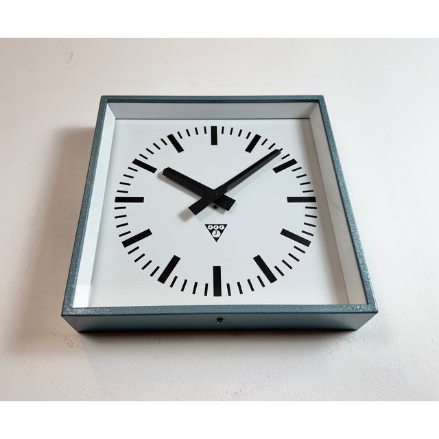 Industrial Blue Square Wall Clock from Pragotron, 1970s For Sale - Image 6 of 17