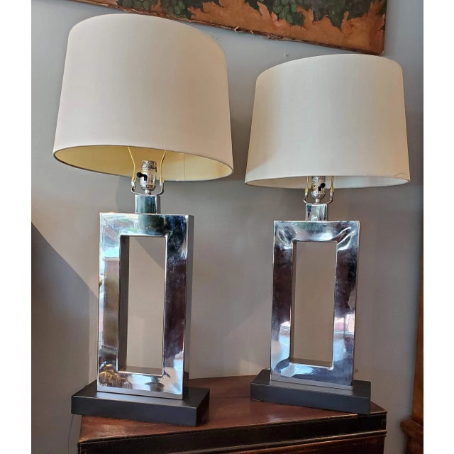 Metal Pair of Mid-Century Modern Chrome Table Lamps With Black Bases For Sale - Image 7 of 8