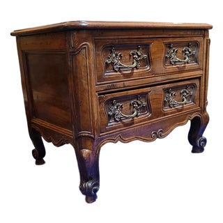 Early 19th Century French Provincial Louis XV Walnut Petite Commode (Table De Chevet), Circa 1790–1825 For Sale